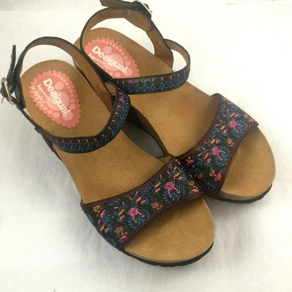 Desigual Bio Sandal Black Flower Wedge Platform Open Toe Embroidered - Picture 2 of 6